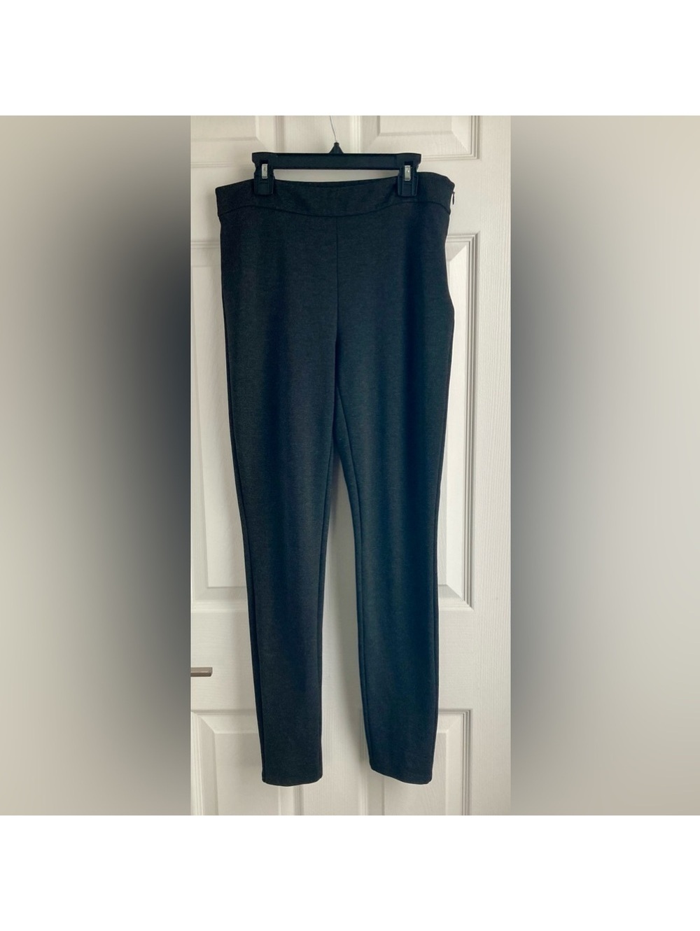 White House Black Market Body Comfort Skinny Side Zip pants in GRAY Sz 6